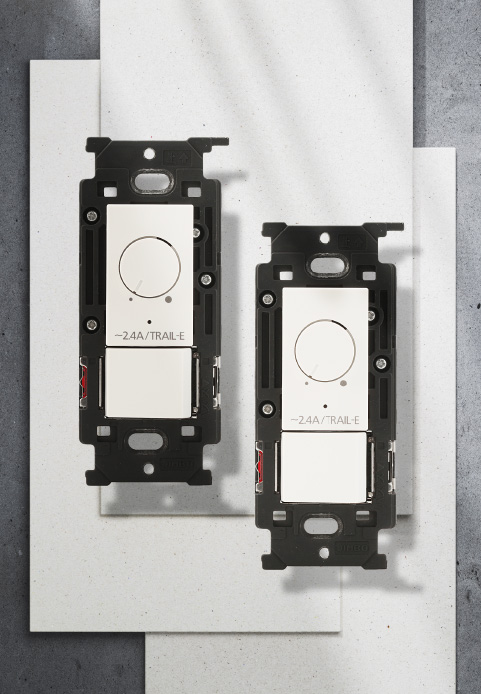 2.4A逆位相制御方式ライトコントロールスイッチ